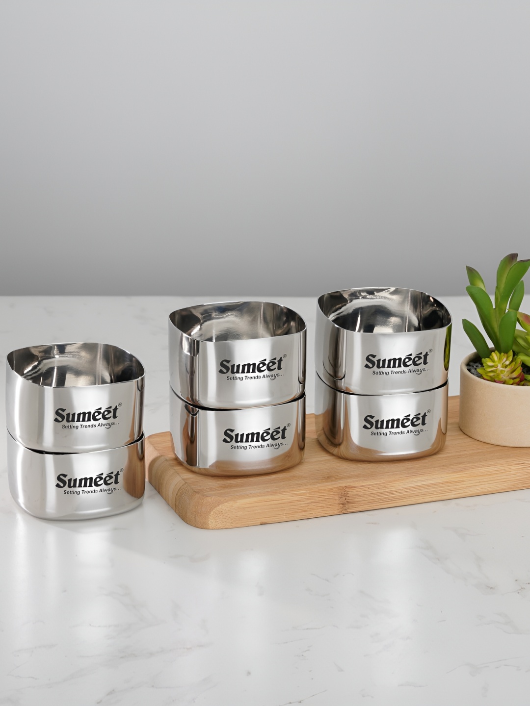 

Sumeet 6 Pieces Light Weight Stainless Steel Square Shape Glossy Bowls, Silver