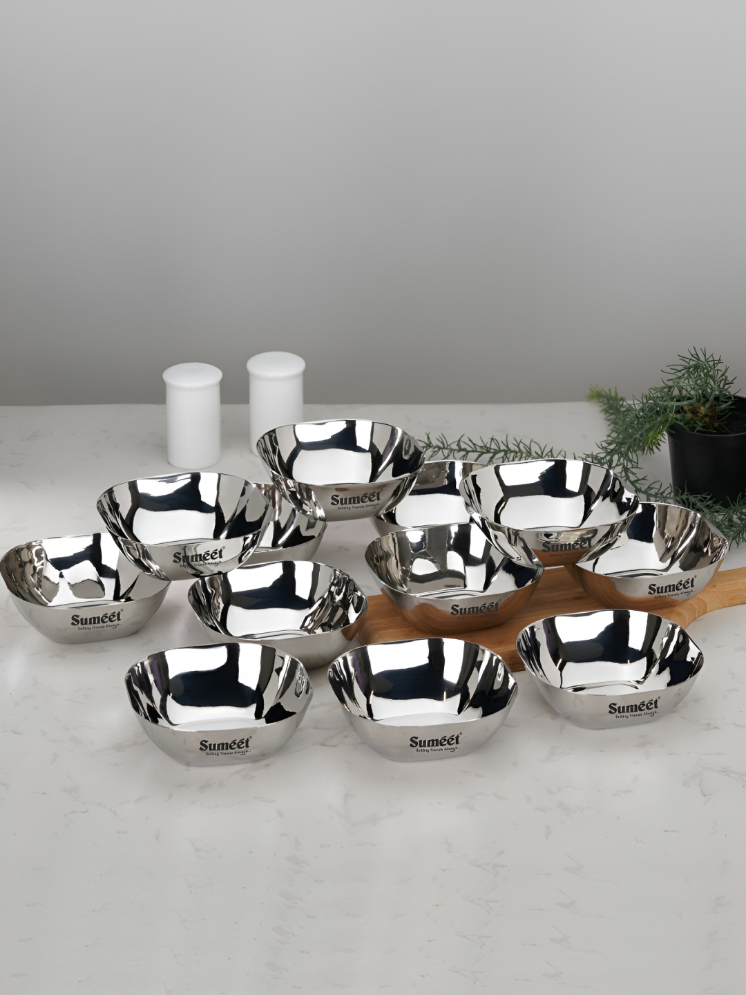 

Sumeet 12 Pieces Light Weight Stainless Steel Square Shape Glossy Bowls, Silver