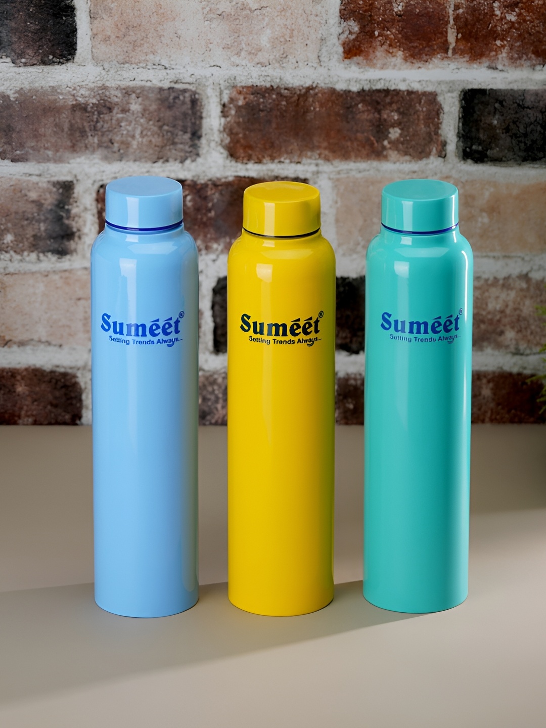 

Sumeet 3 Pcs Blue & Yellow Stainless Steel Leak-Proof Fridge Water Bottles - 1 L Each