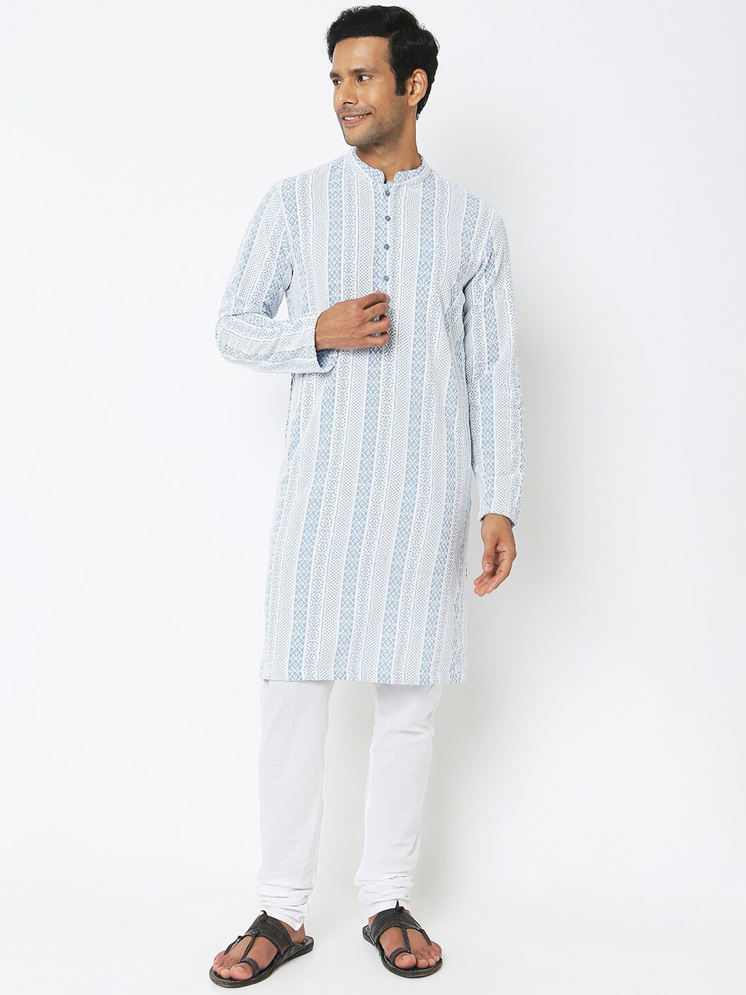

Ethnicity Ethnic Motifs Embroidered Mandarin Collar Straight Kurta with Churidar, Blue