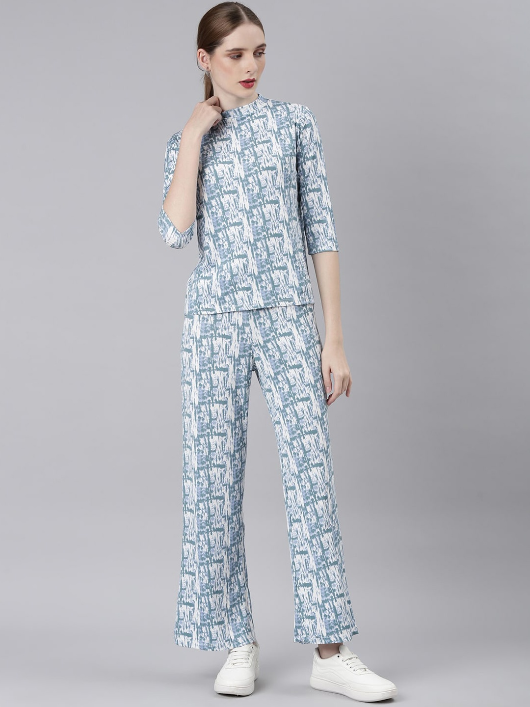

SHOWOFF Printed Round Neck Tracksuit, Blue