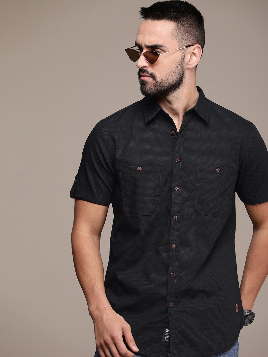 

Roadster Men Relaxed Micro Checks Casual Shirt, Black