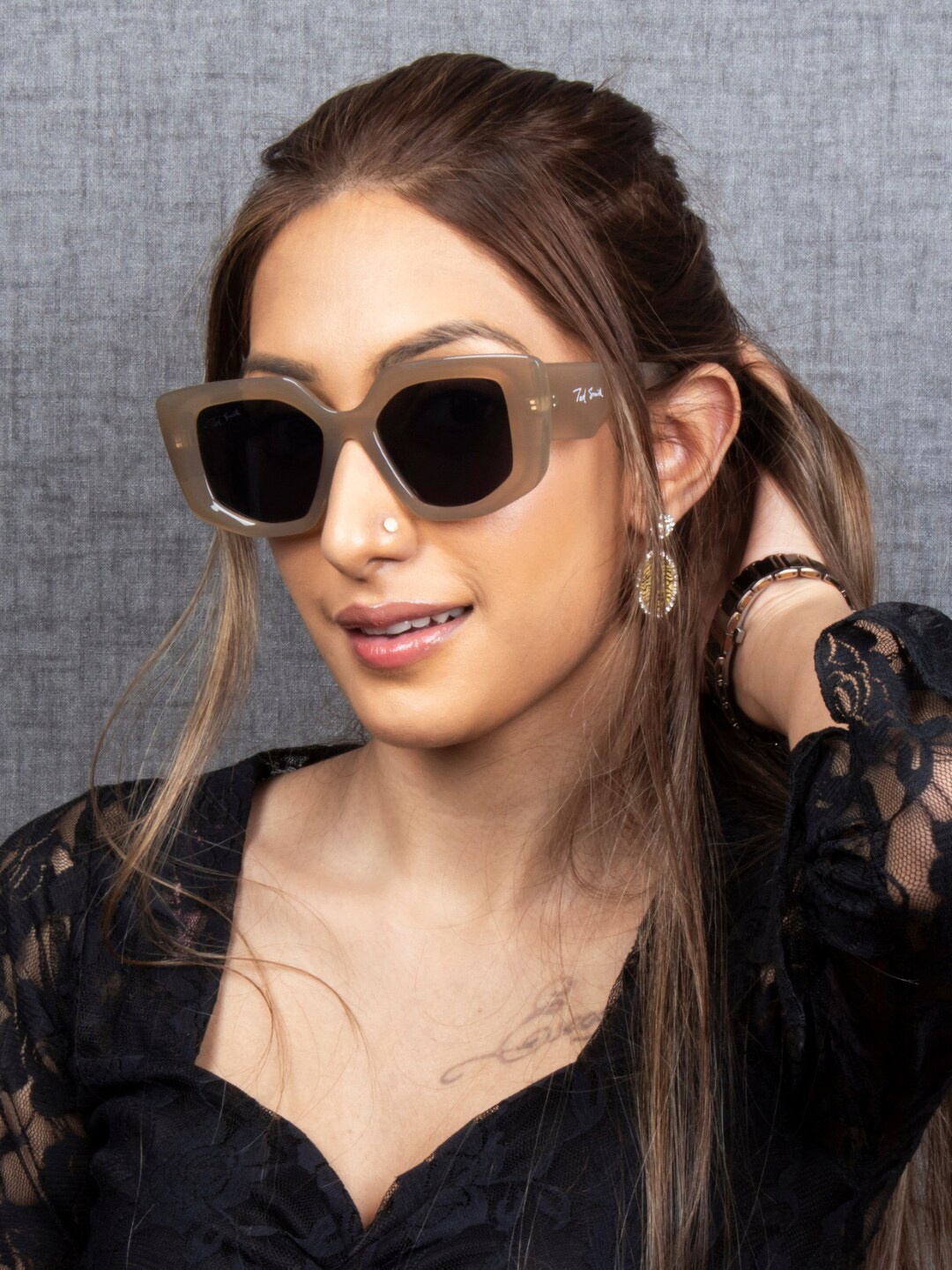 

Ted Smith Women Cateye Sunglasses With UV Protected Lens, Grey