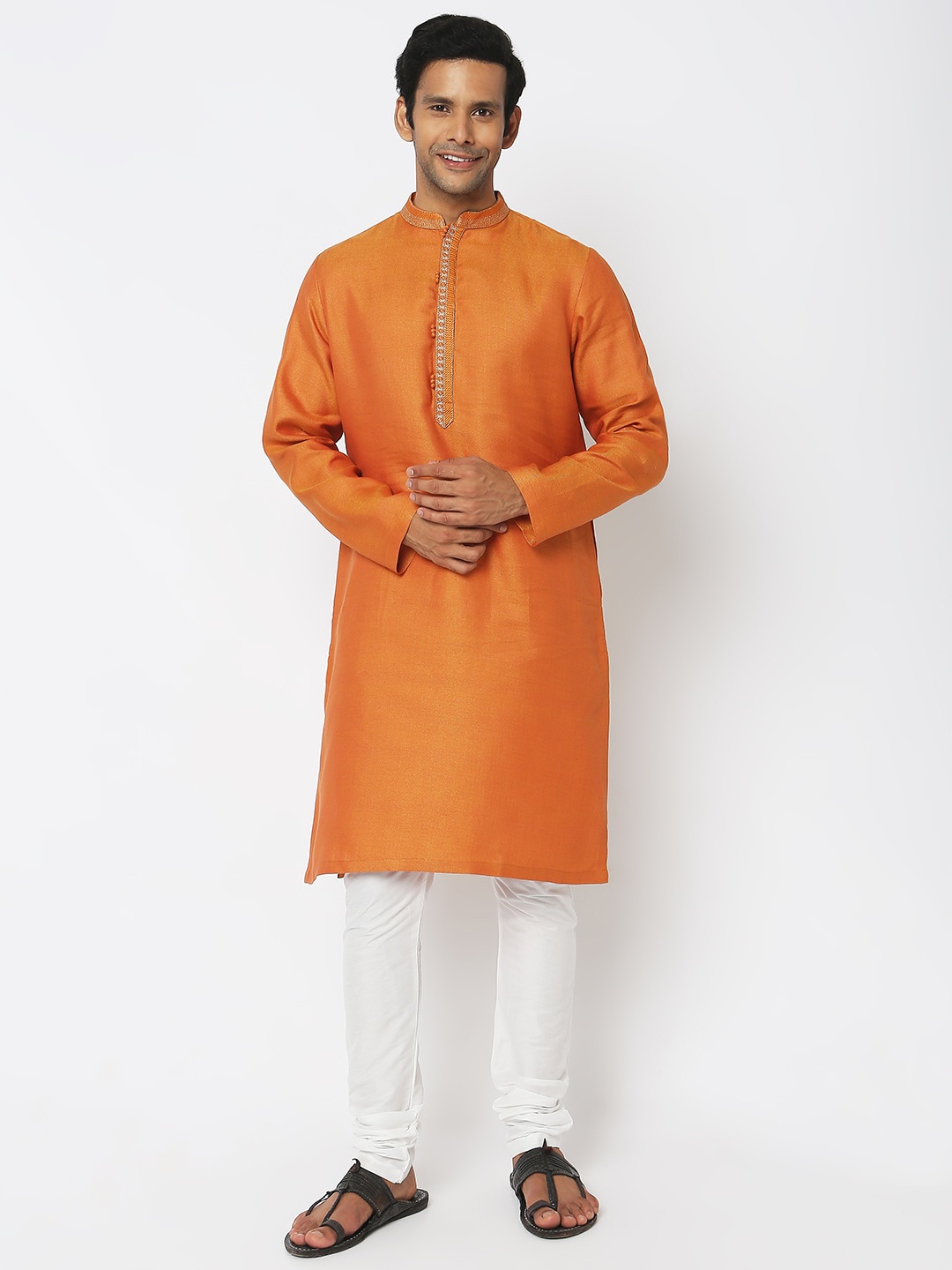 

Ethnicity Mandarin Collar Thread Work Kurta, Orange