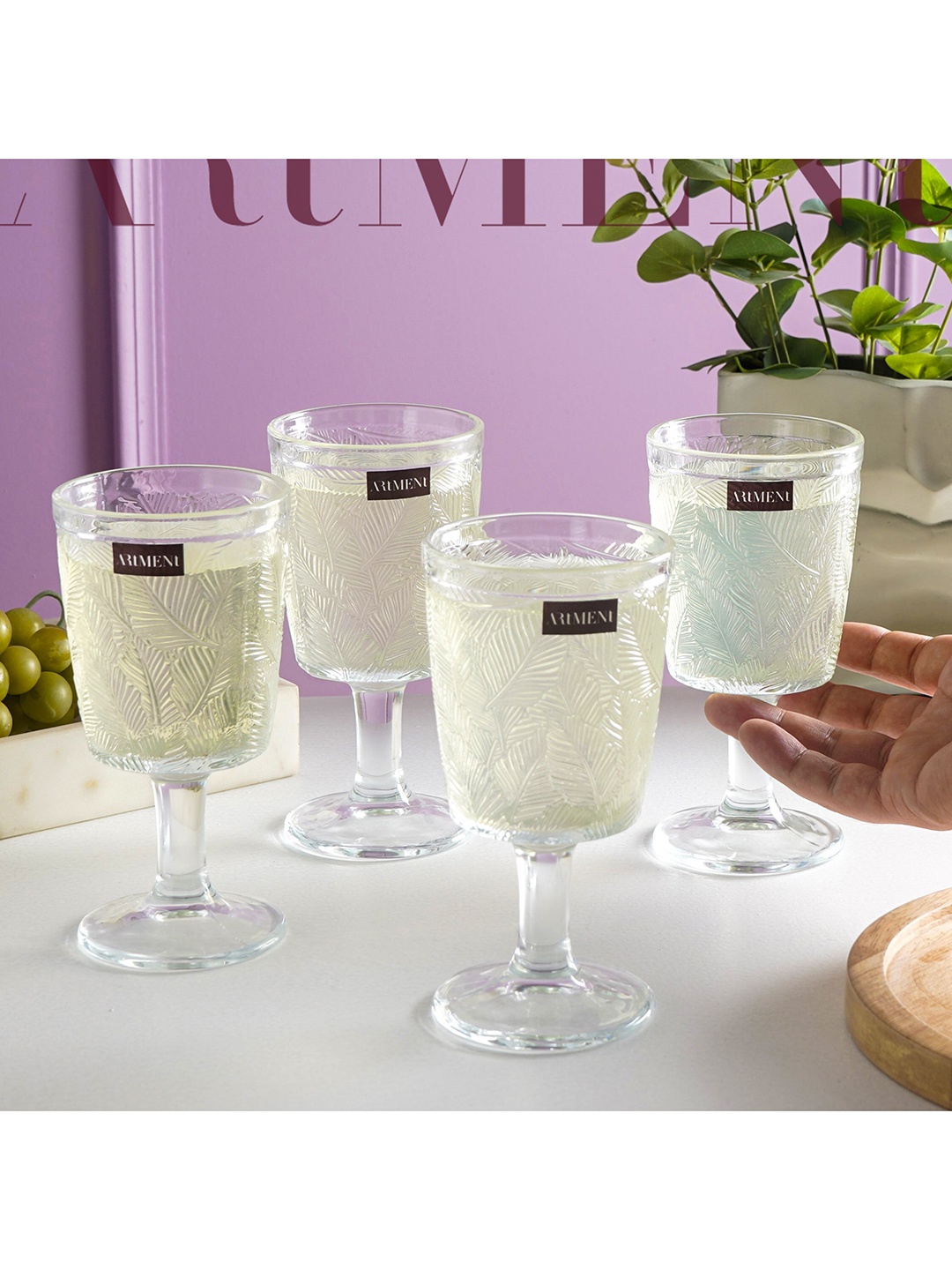 

THE ARTMENT 4 Pcs Transparent Ambrosia Goblets Wine Glasses 330 ML Each