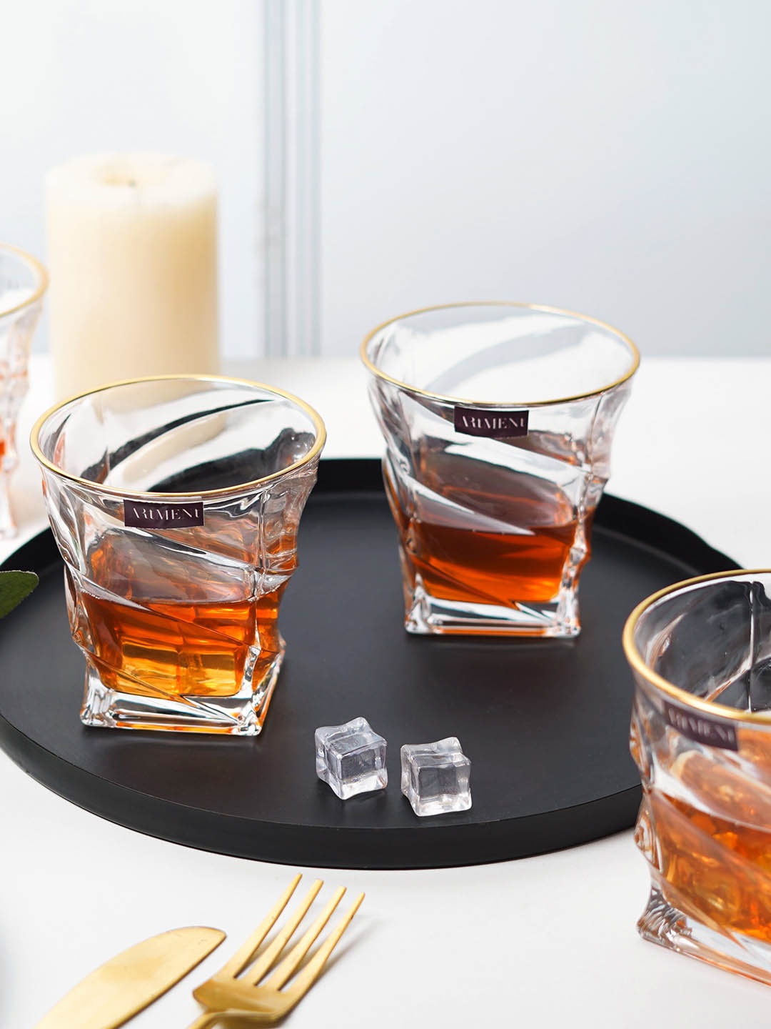 

THE ARTMENT Transparent 4 Pieces Swirl Of Passion Whiskey Glasses 320 ml Each