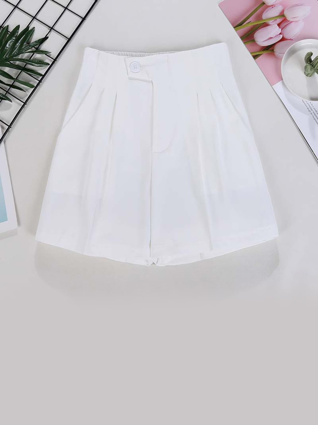 

LULU & SKY Women Slim Fit High-Rise Shorts, White