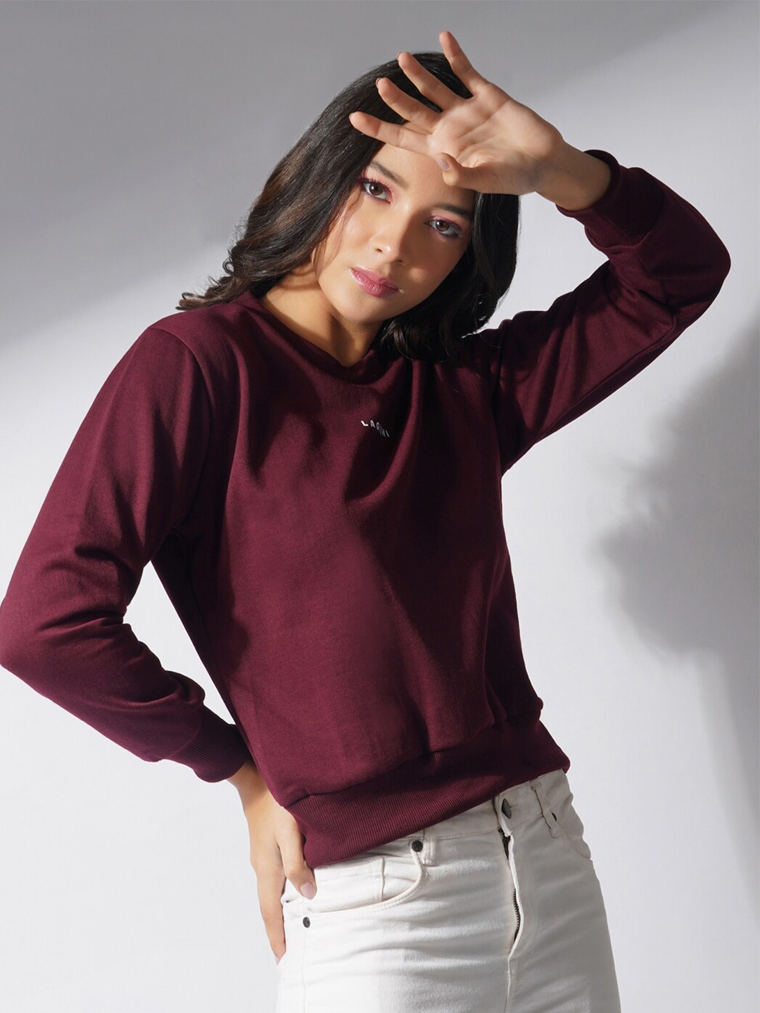 

Lagashi Round Neck Pullover Sweatshirt, Maroon