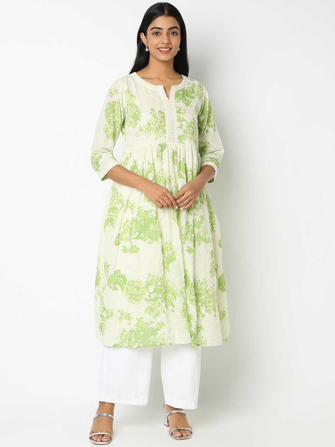 

Ethnicity Flare Fit Printed Kurta, Green