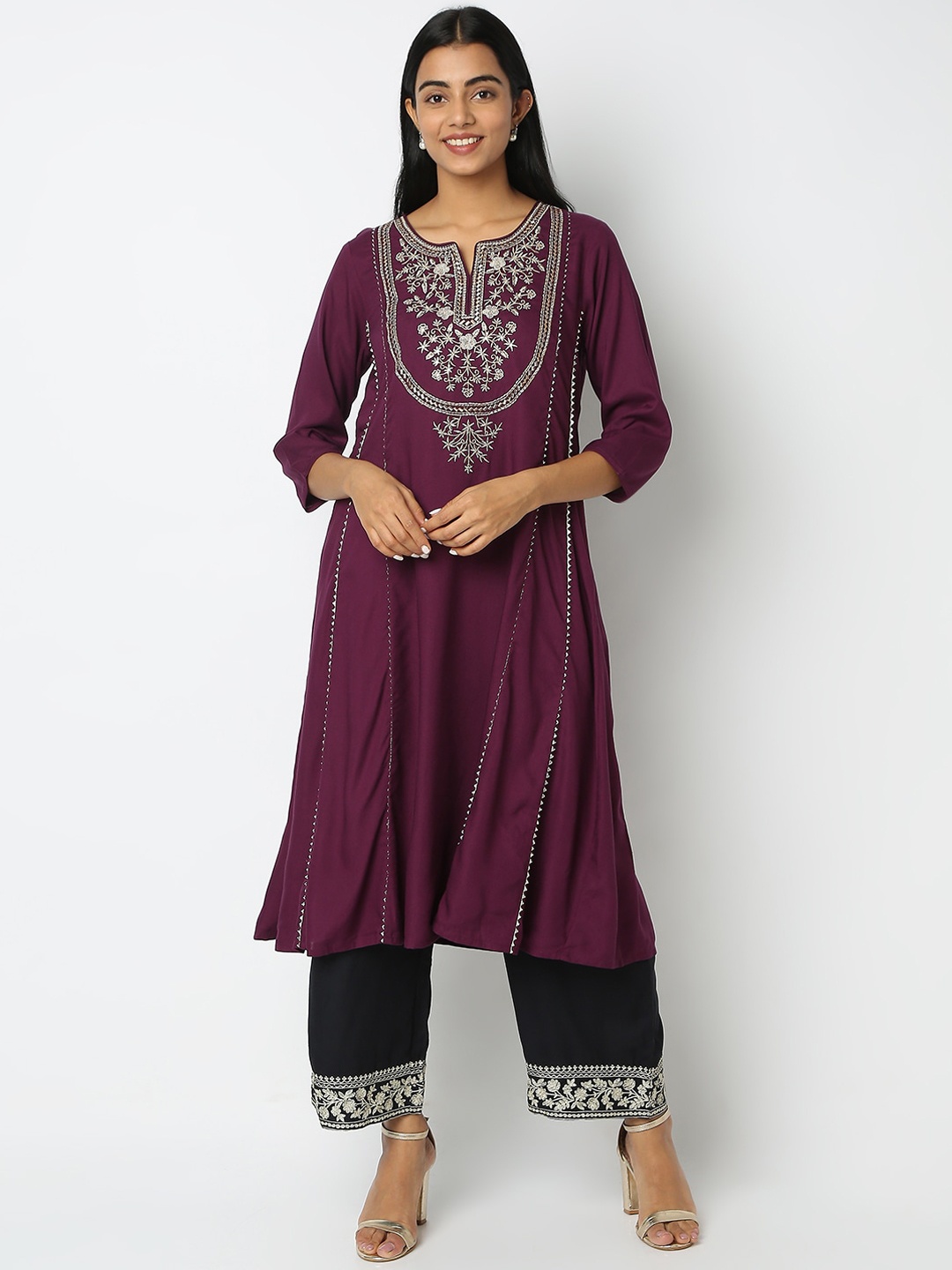 

Ethnicity Ethnic Motifs Yoke Design Thread Work A-Line Kurta, Purple