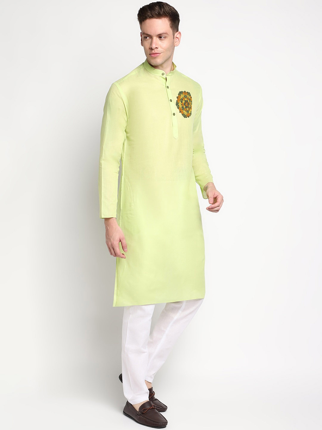 

DEVOILER Ethnic Motifs Printed Kurta With Pyjamas, Lime green