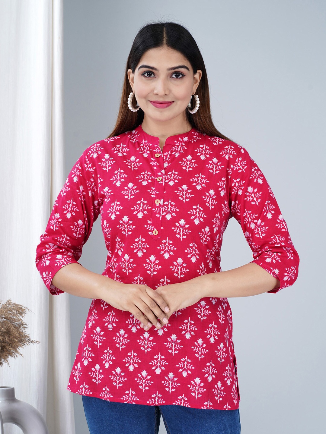 

BAESD Ethnic Motifs Printed Mandarin Collar Kurti, Pink