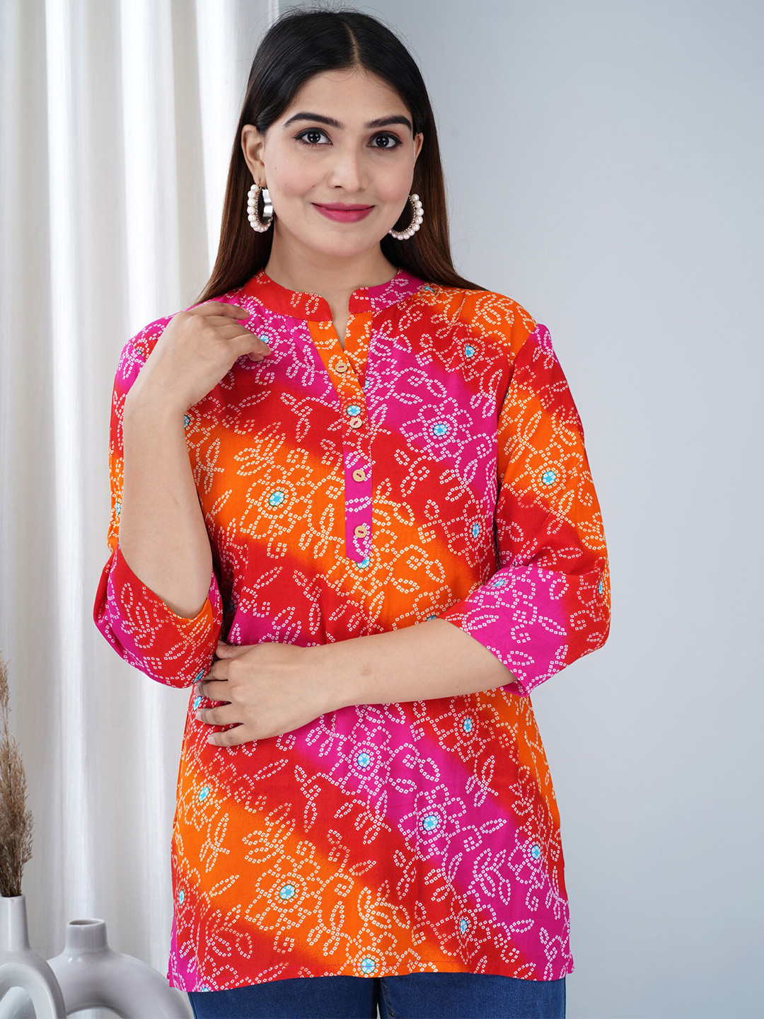 

BAESD Bandhani Printed Mandarin Collar Kurti, Orange