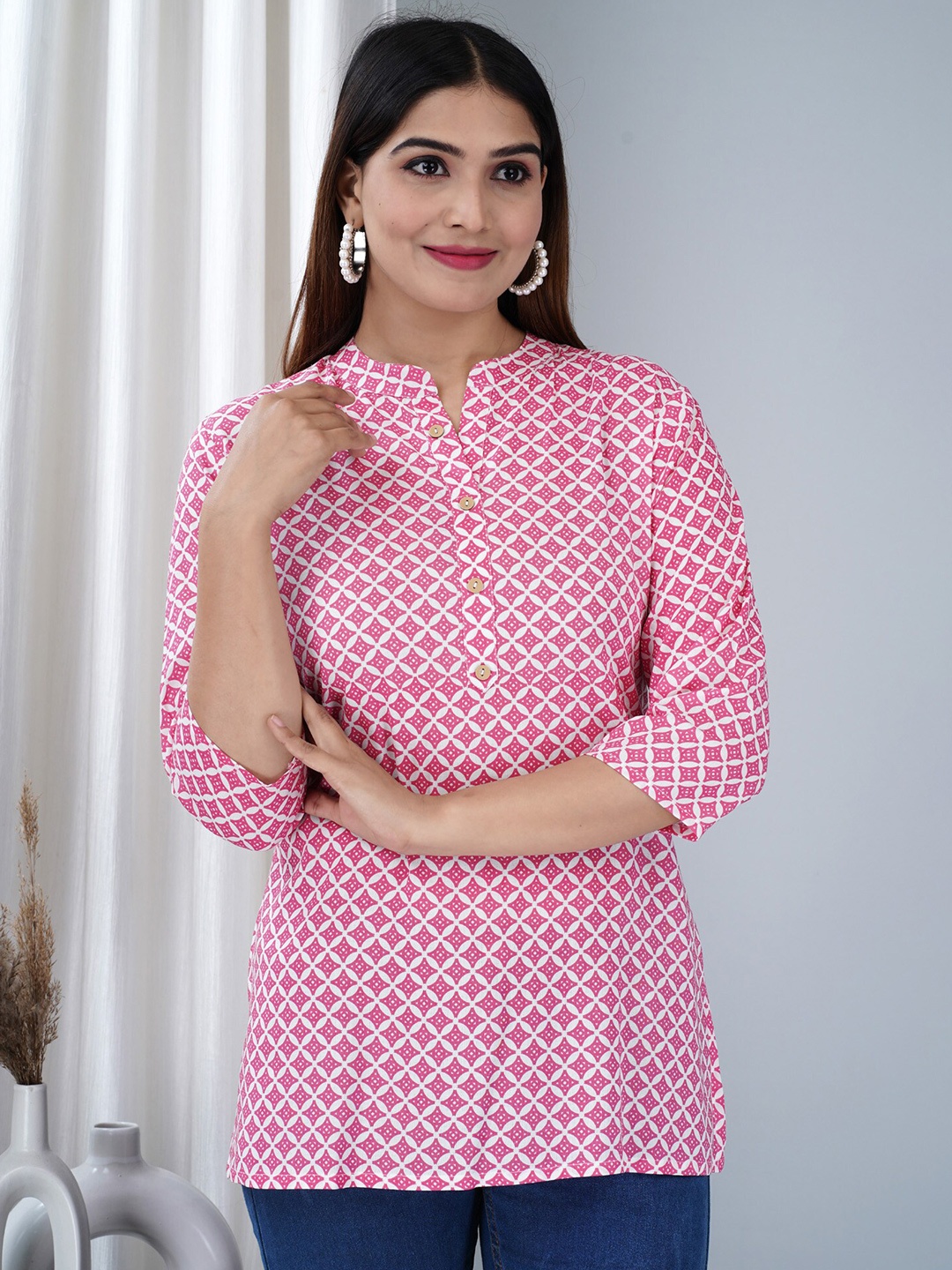 

BAESD Ethnic Motifs Printed Mandarin Collar Kurti, Pink