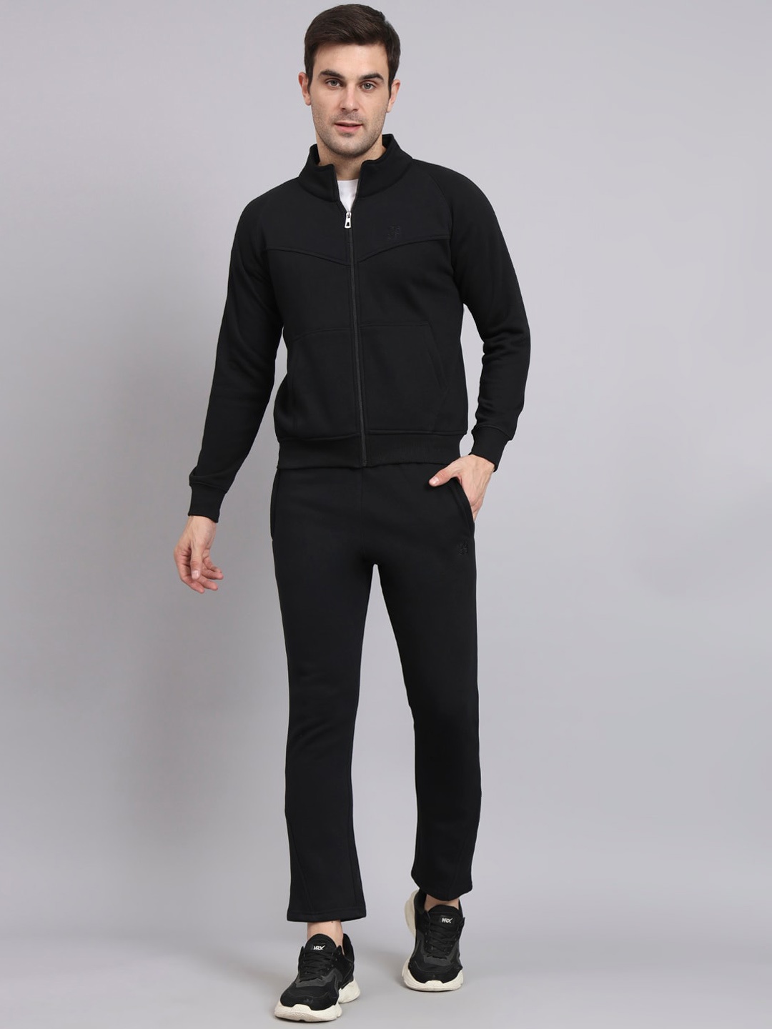 

39 THREADS Mock Collar Fleece Tracksuit, Black