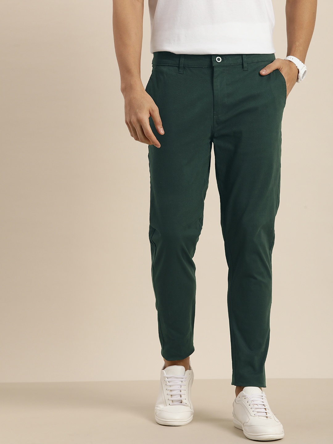 

Difference of Opinion Men Solid Ankle-Length Chinos Trousers, Teal