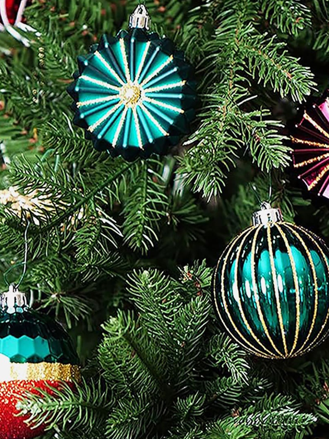 Little Surprise Box LLP Green & PInk 50 Pieces Christmas Ball Tree Ornaments