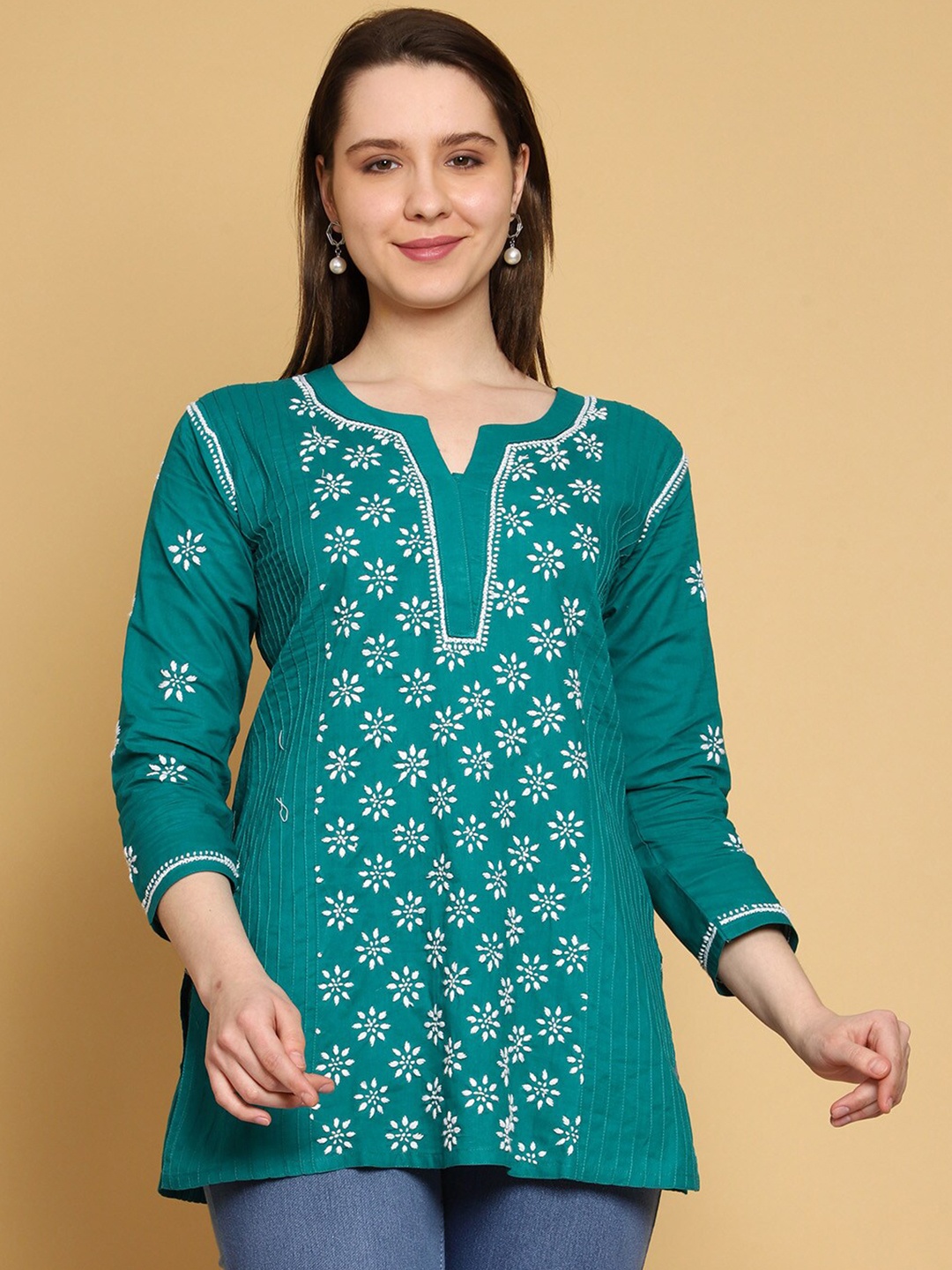 

ADA Floral Embroidered Lucknowi Chikankari Pure Cotton Kurti, Green