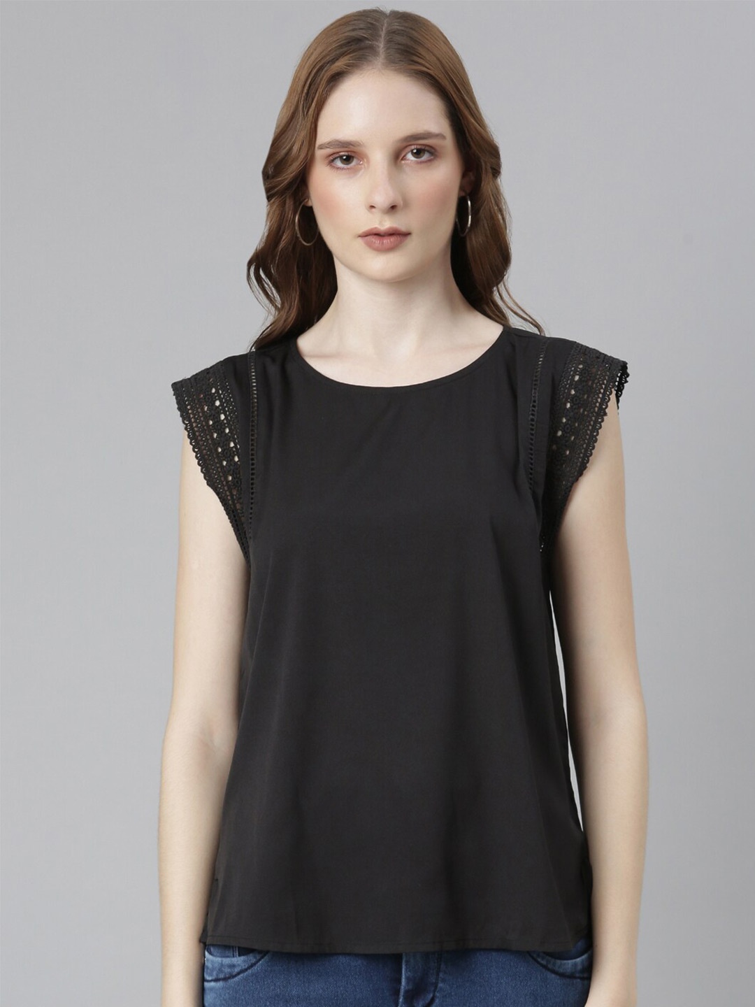 

SHOWOFF Extended Sleeves Top, Black