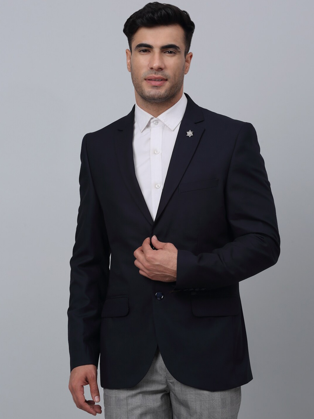 

Cantabil Notched Lapel Single-Breasted Formal Blazer, Navy blue