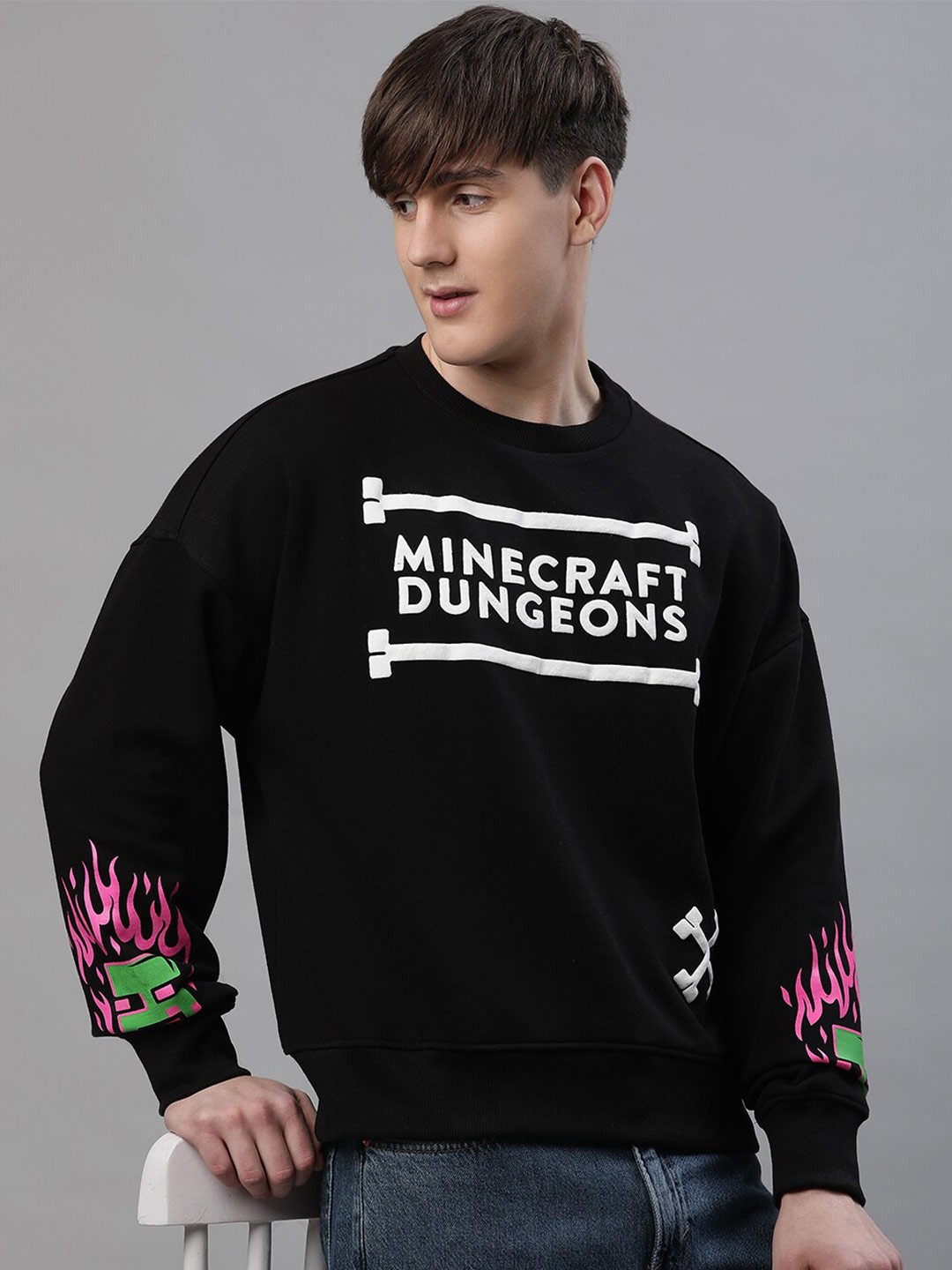 

Free Authority Minecraft Printed Loose Fit Pullover, Black