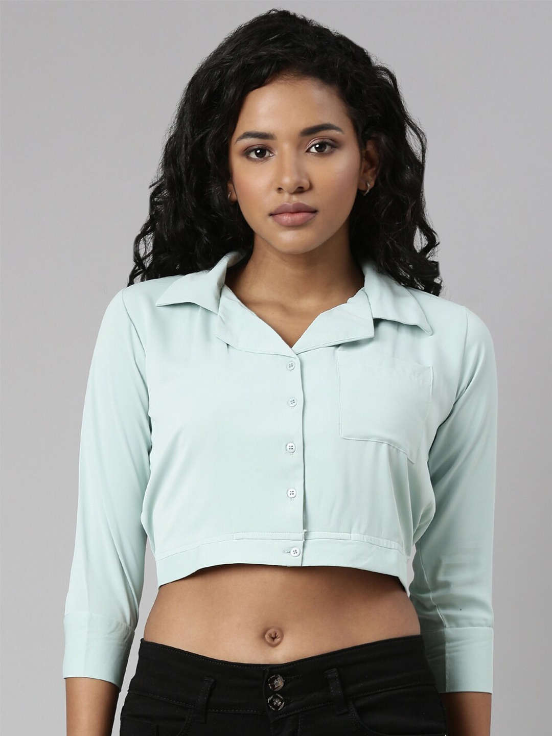 

SHOWOFF Spraed Collar Crepe Acrylic Crop Top, Sea green