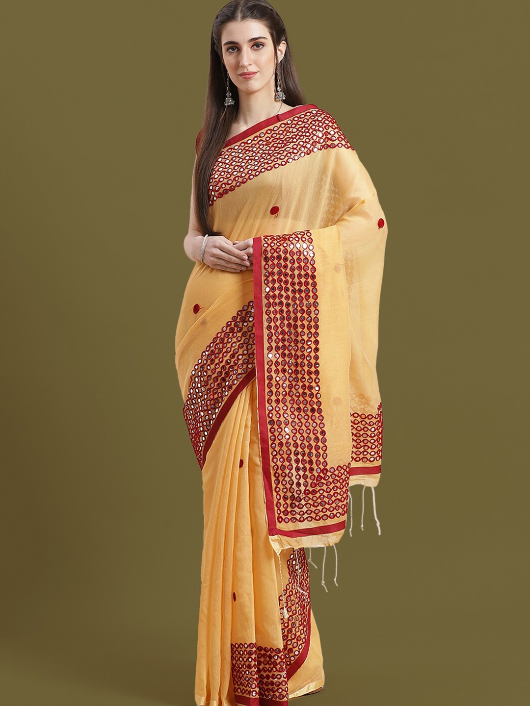 

HOUSE OF ARLI Floral Embellished Saree, Beige