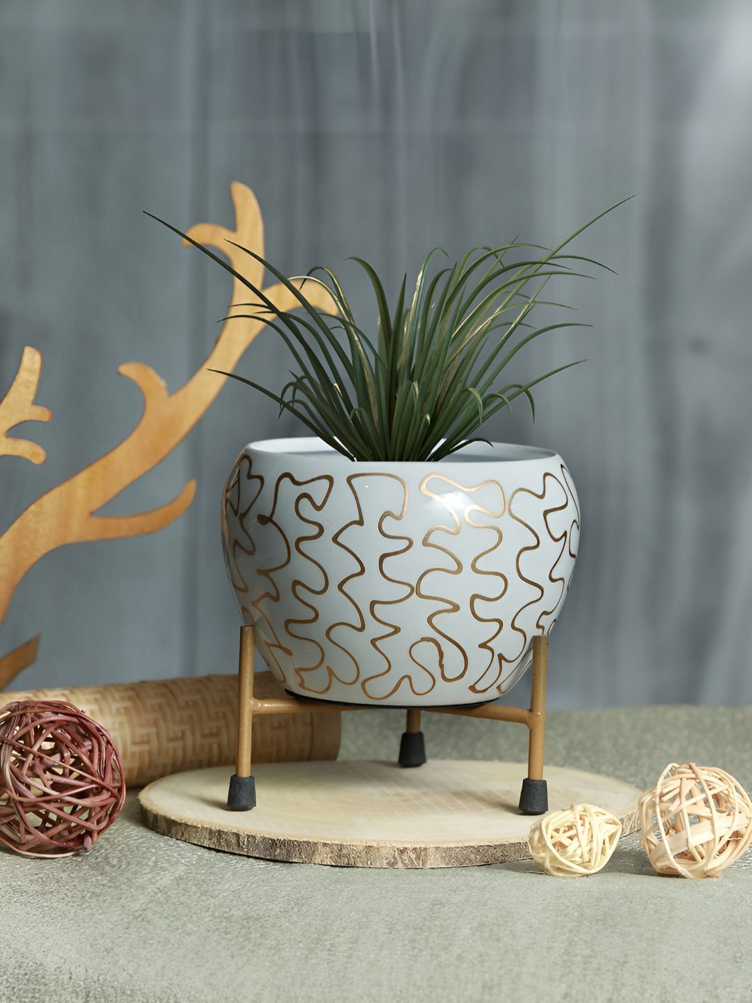 

Homspurts White & Gold Toned Printed Resilient Metal Planter With Stand