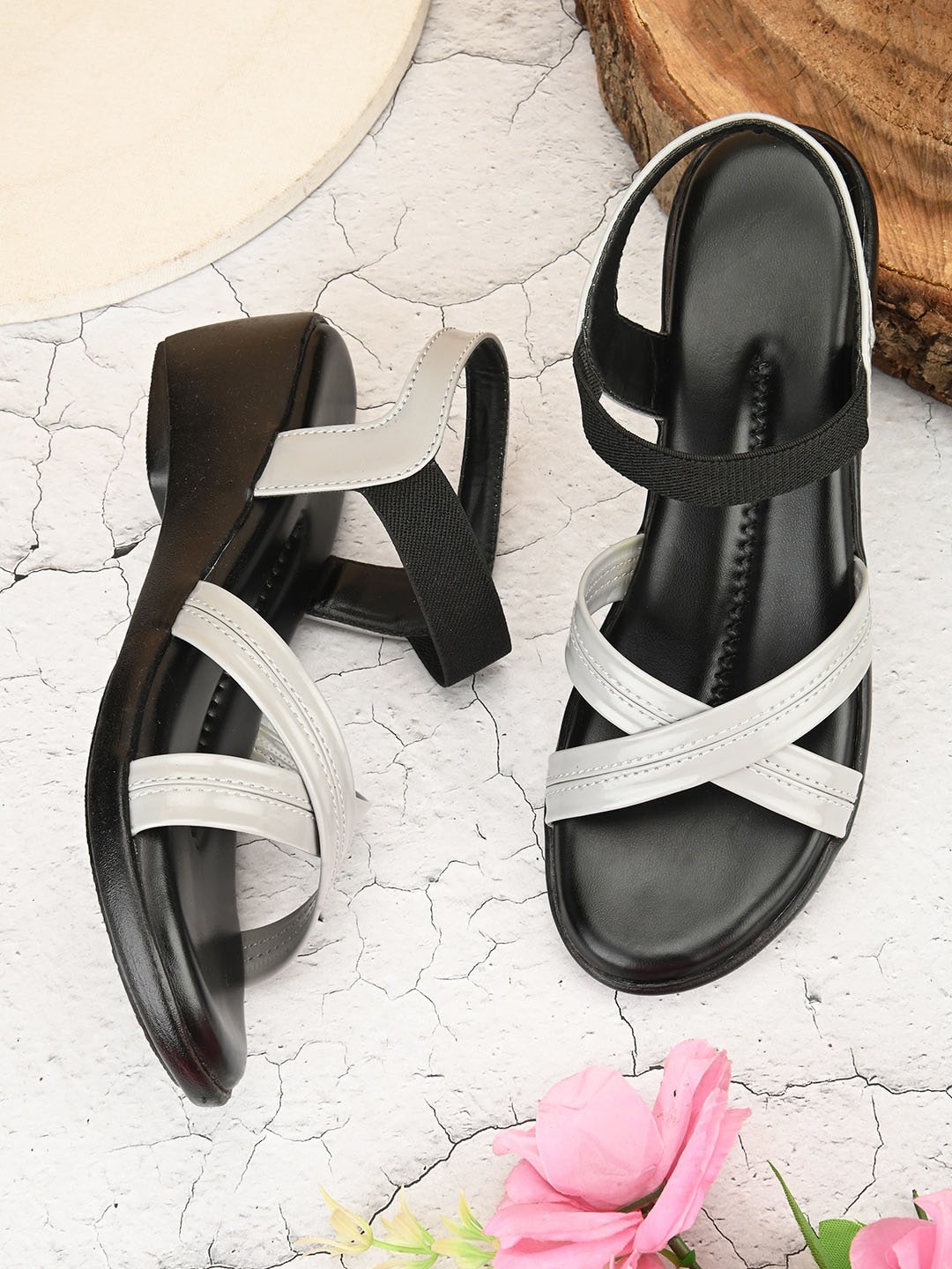 

BOOTCO Cross Strap Open Toe Wedges With Backstrap, Grey