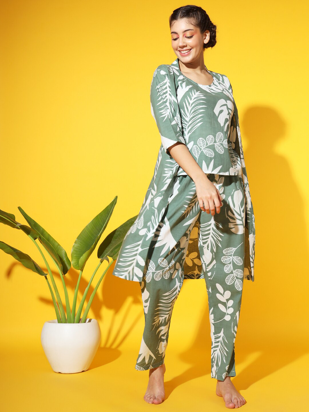 

ETC Sea Green & White Printed Pure Cotton Night suit