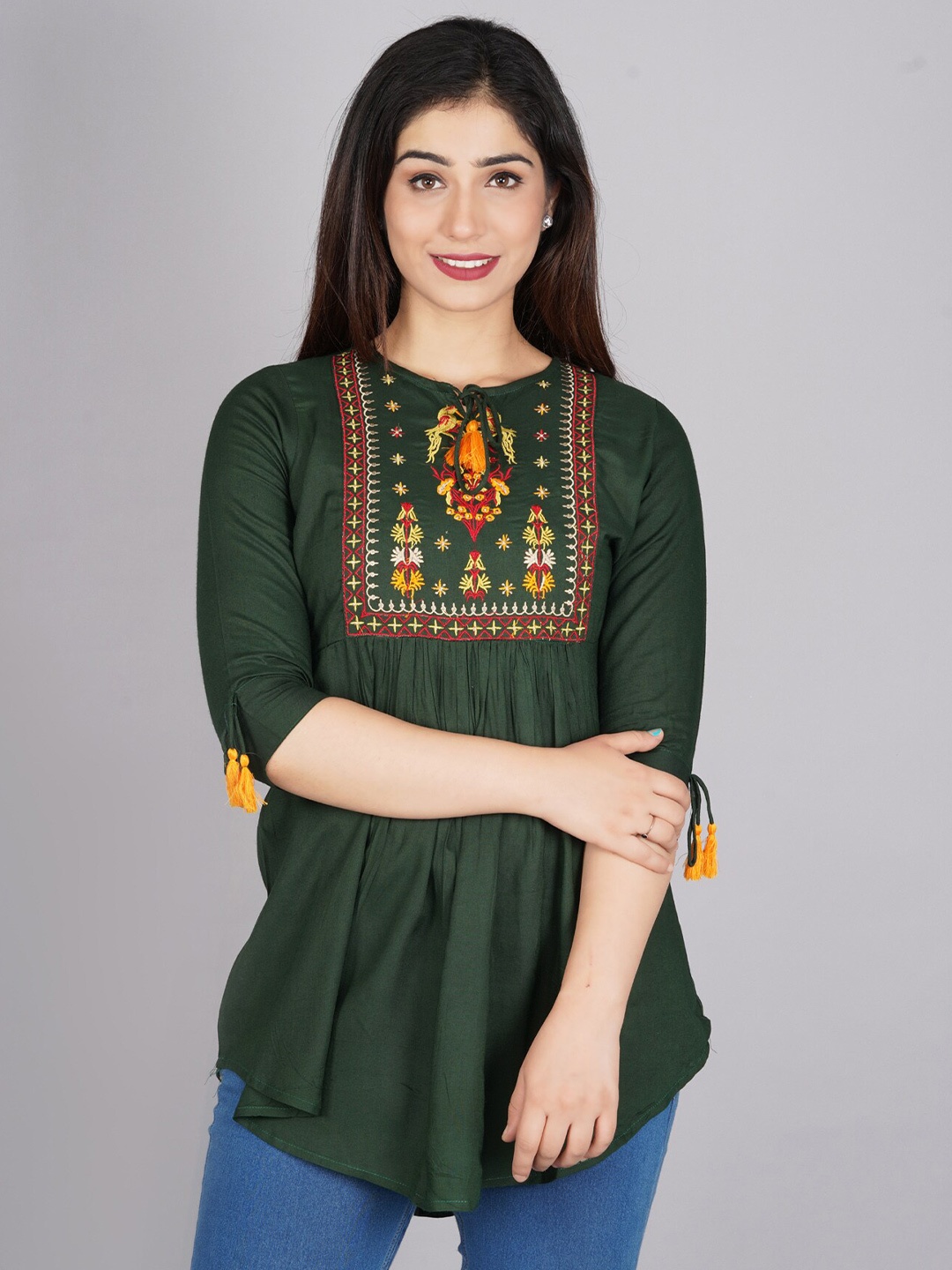 

BAESD Embroidered Tie-Up Neck Empire Top, Green