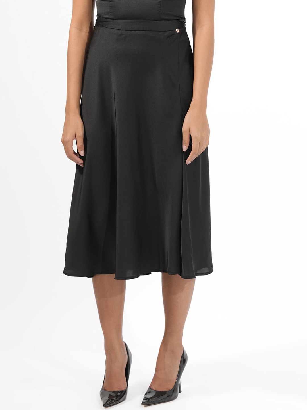 

RAREISM Front Slit Flared Midi Skirt, Black