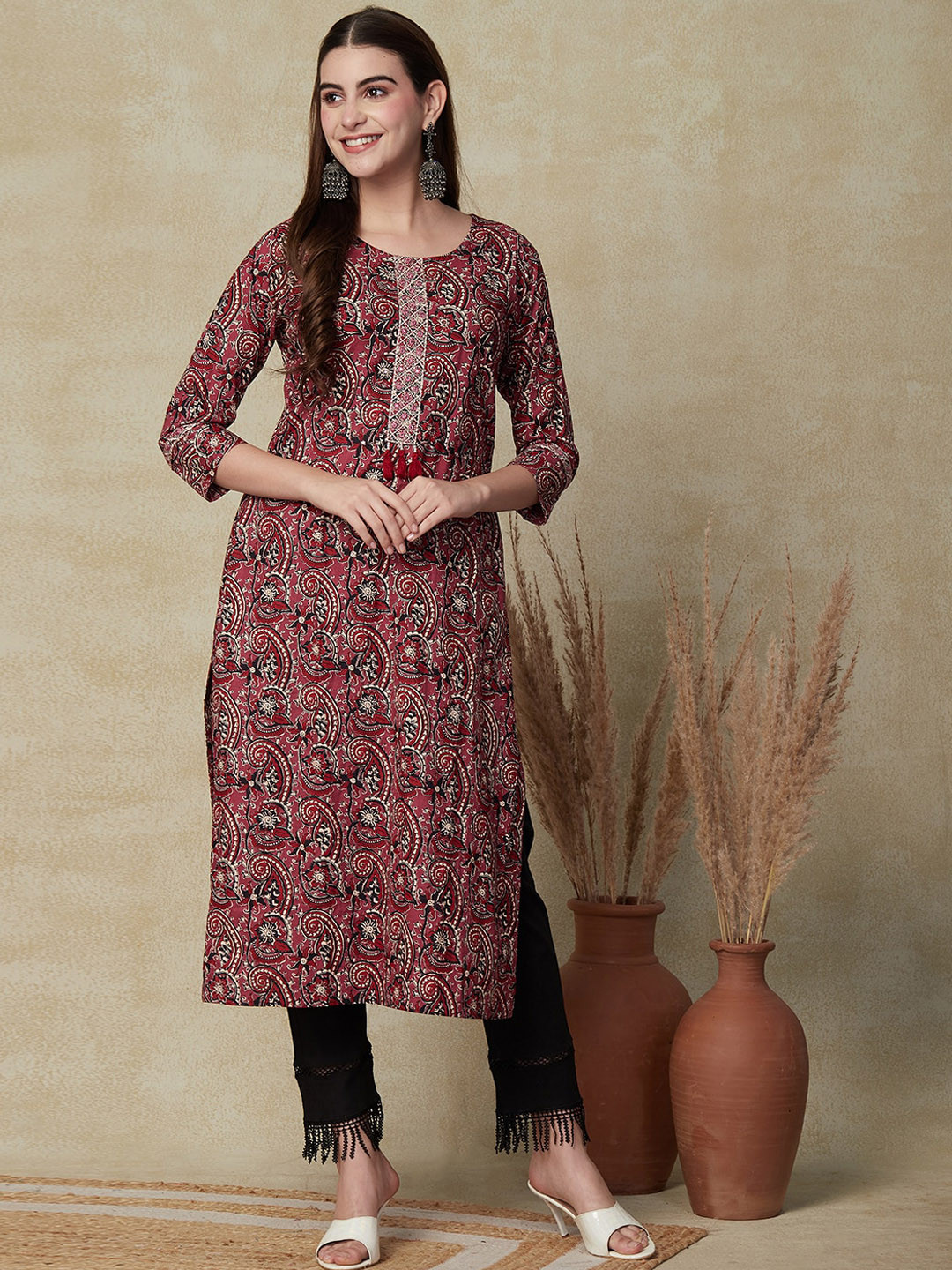 

FASHOR Floral Printed Mirror Work Cotton Kurta, Maroon