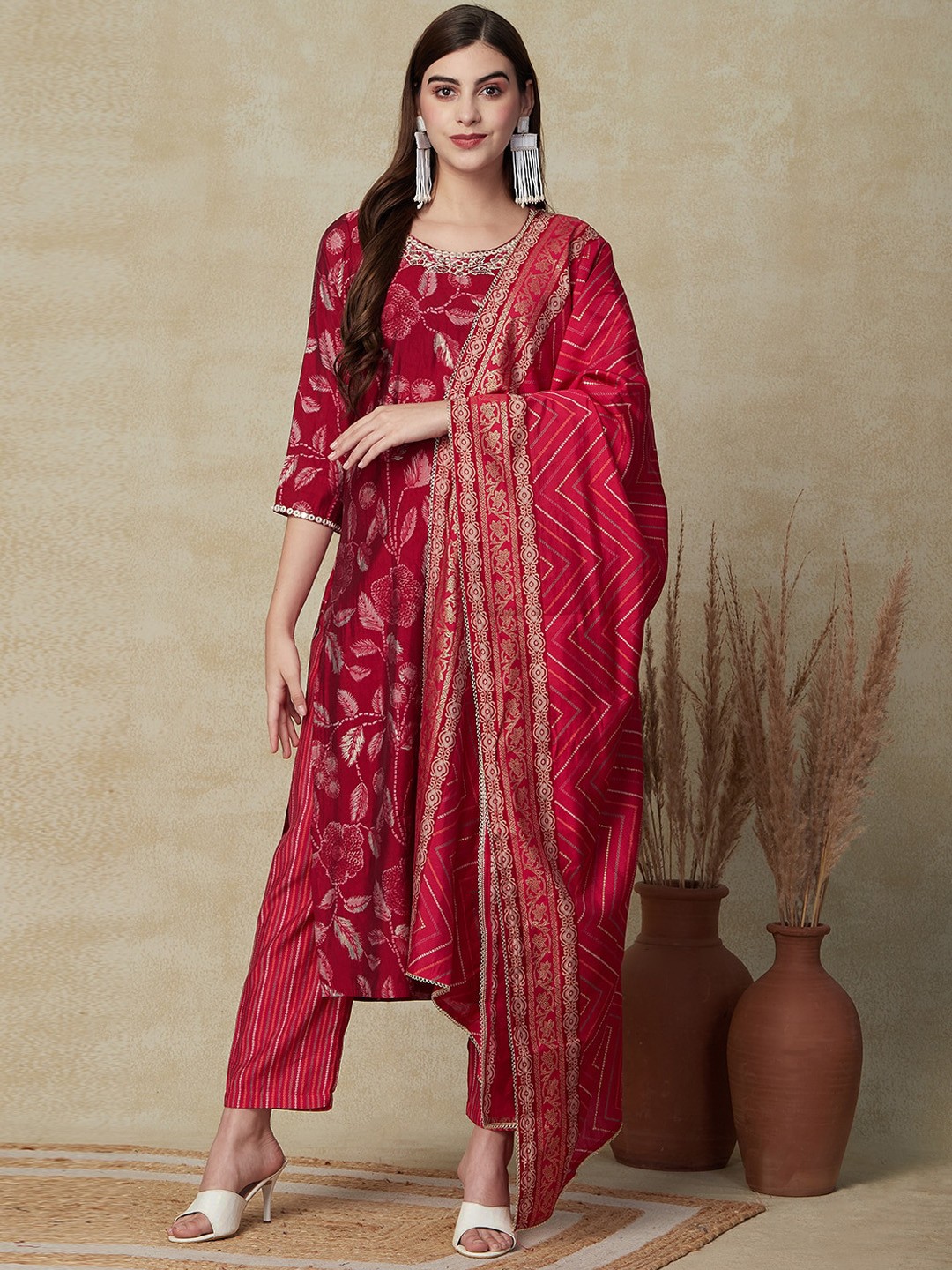 

FASHOR Floral Printed Mirror Work Kurta With Trousers & Dupatta, Red