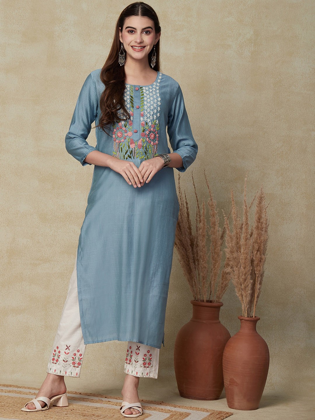

FASHOR Floral Embroidered Straight Kurta, Blue