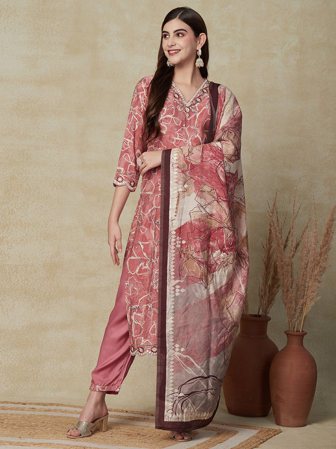 

FASHOR Floral Printed Thread Work Kurta With Trousers & Dupatta, Pink