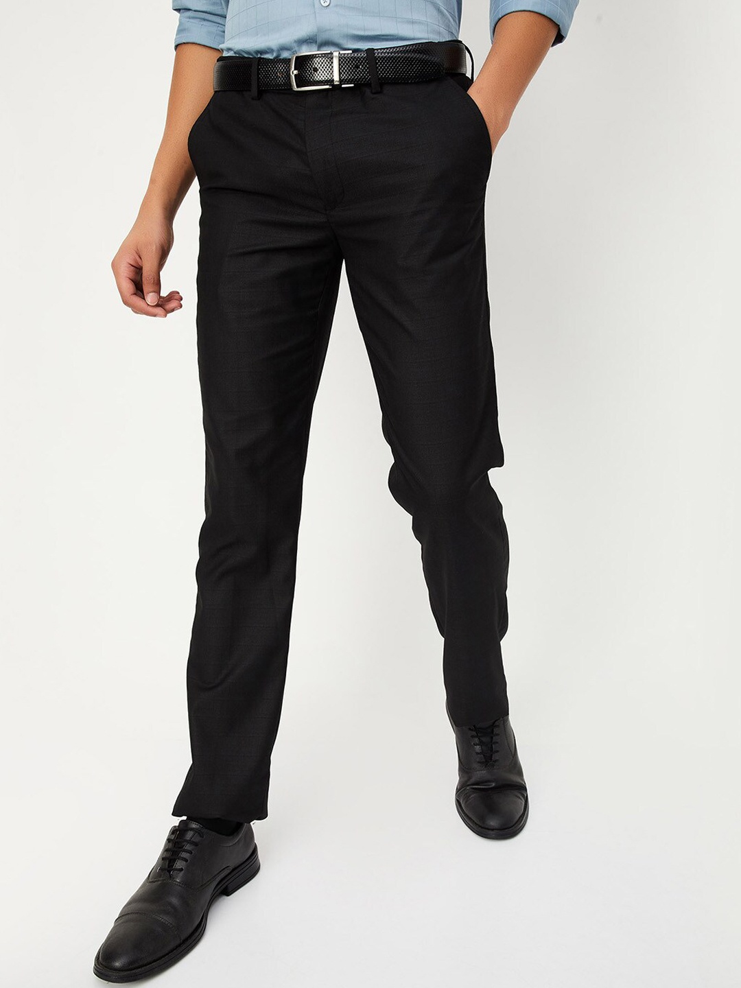 

max Men Mid Rise Plain Formal Trousers, Black