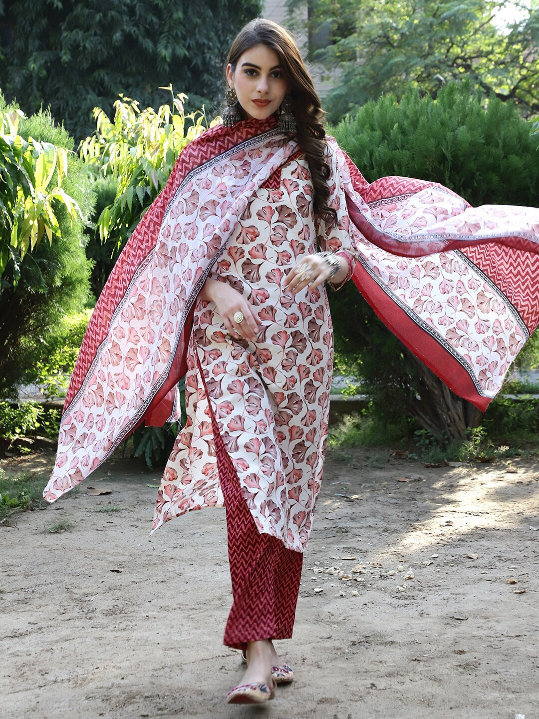 

7Threads Ethnic Motifs Printed Patchwork Pure Cotton Kurta With Trousers & Dupatta, Red