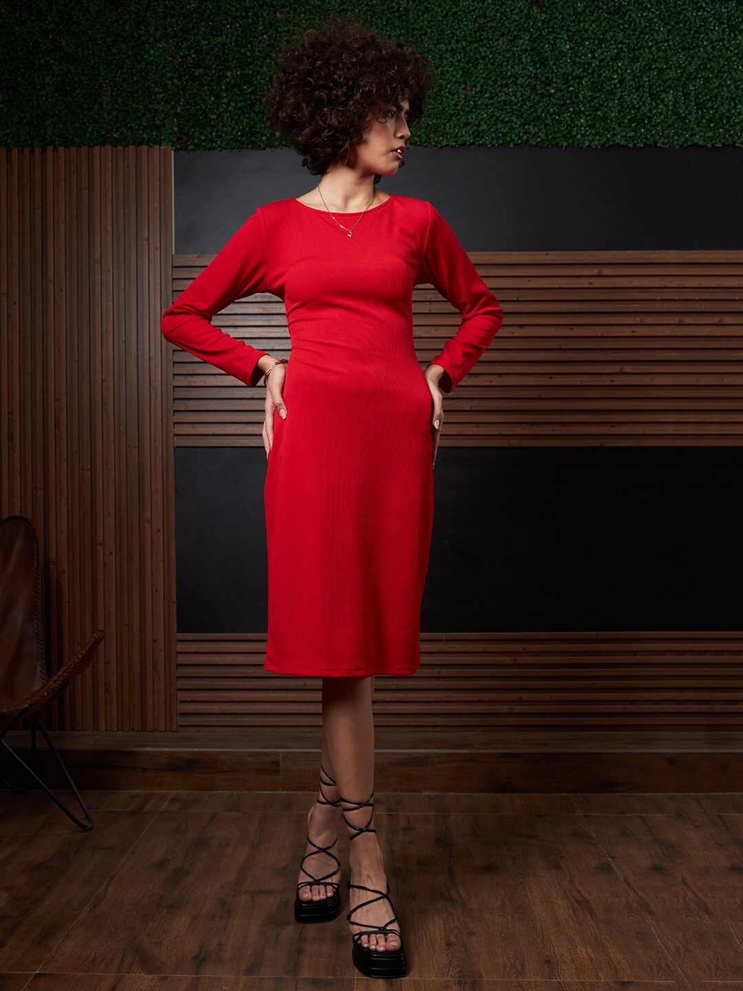 

Athena Red Round Neck Long Sleeves Tie-Ups Sheath Dress