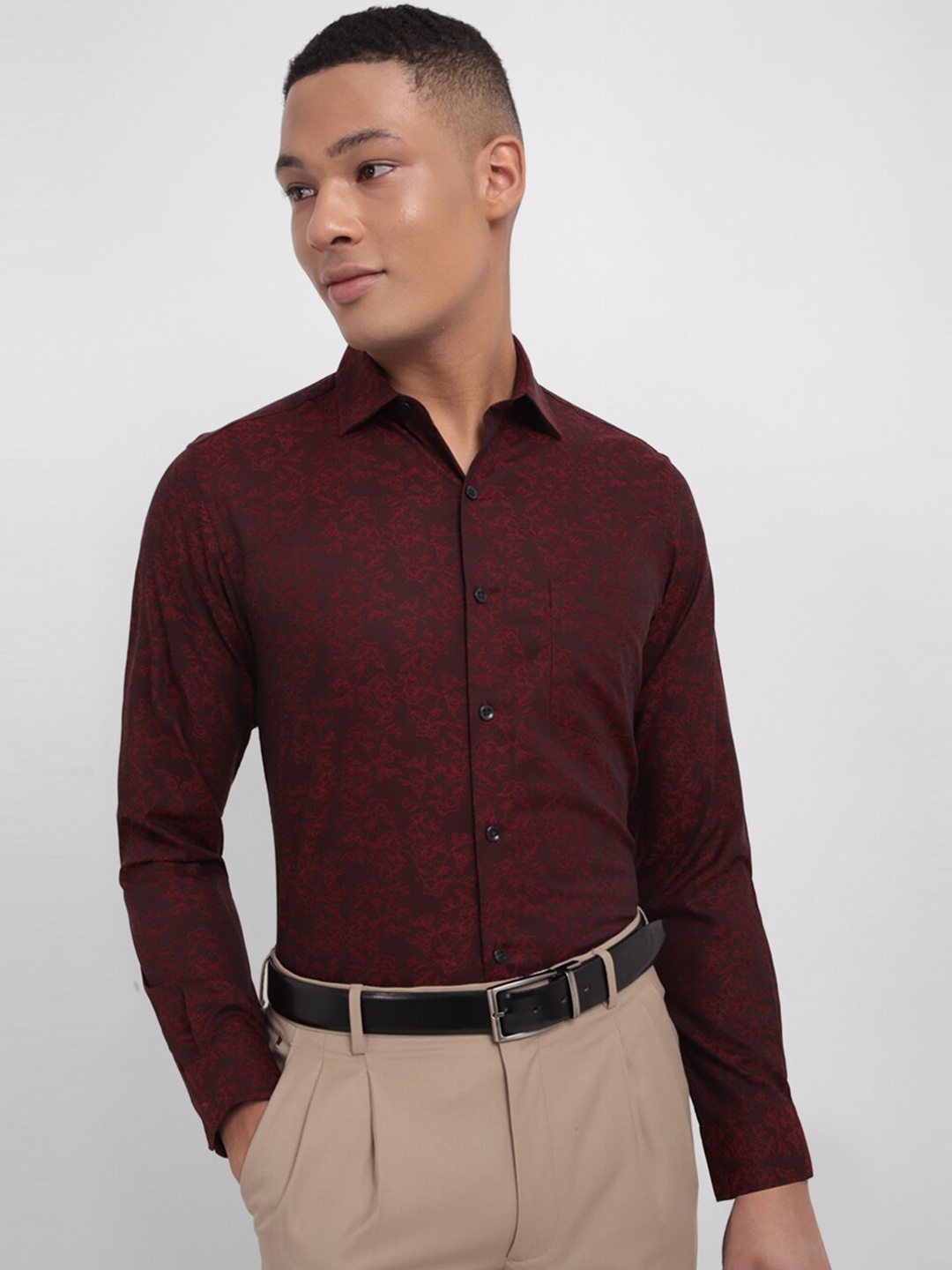 

Allen Solly Slim Fit Floral Printed Spread Collar Pure Cotton Formal Shirt, Maroon
