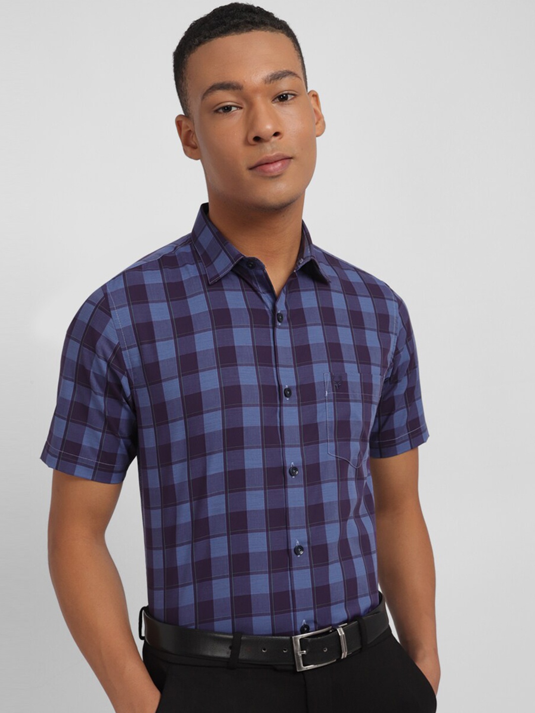 

Allen Solly Buffalo Checked Slim Fit Pure Cotton Formal Shirt, Navy blue