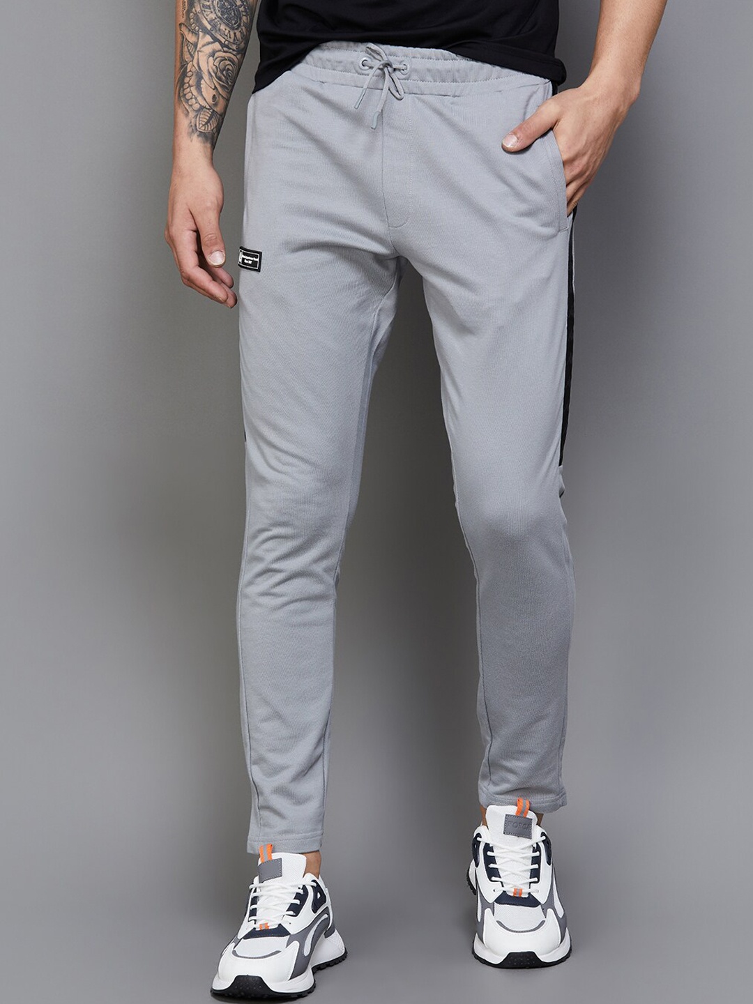 

Kappa Men Slim Fit Mid-Rise Cotton Joggers, Grey