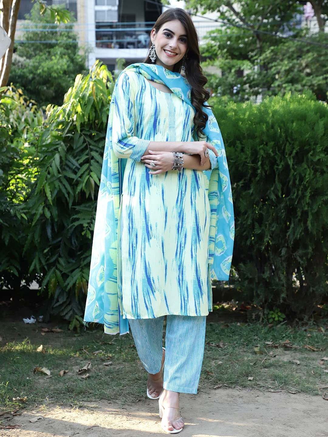 

arangya Abstract Printed Pure Cotton Straight Kurta With Trouser & Dupatta, Teal