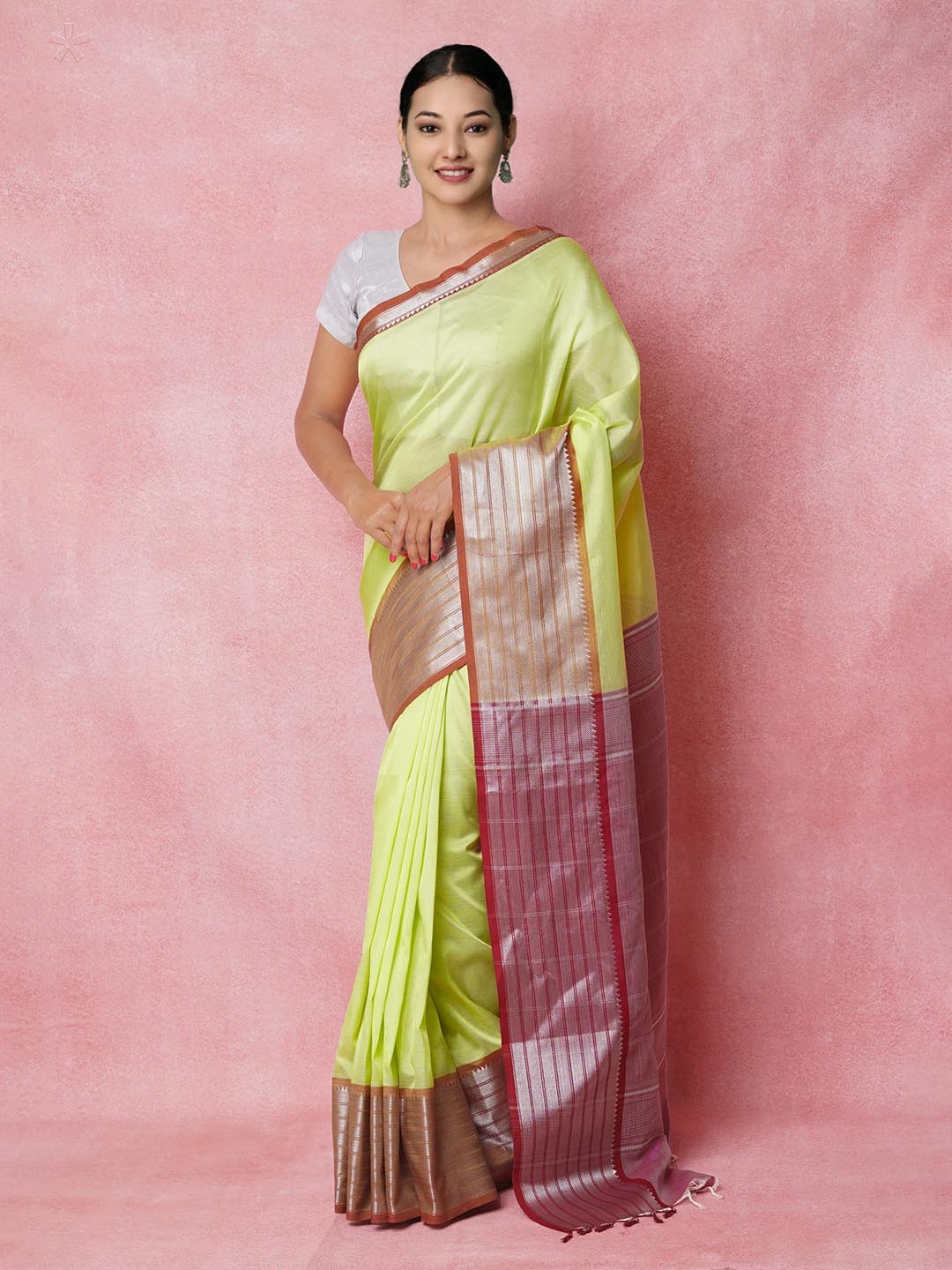 

Unnati Silks Pure Silk Handloom Mangalagiri Saree, Green