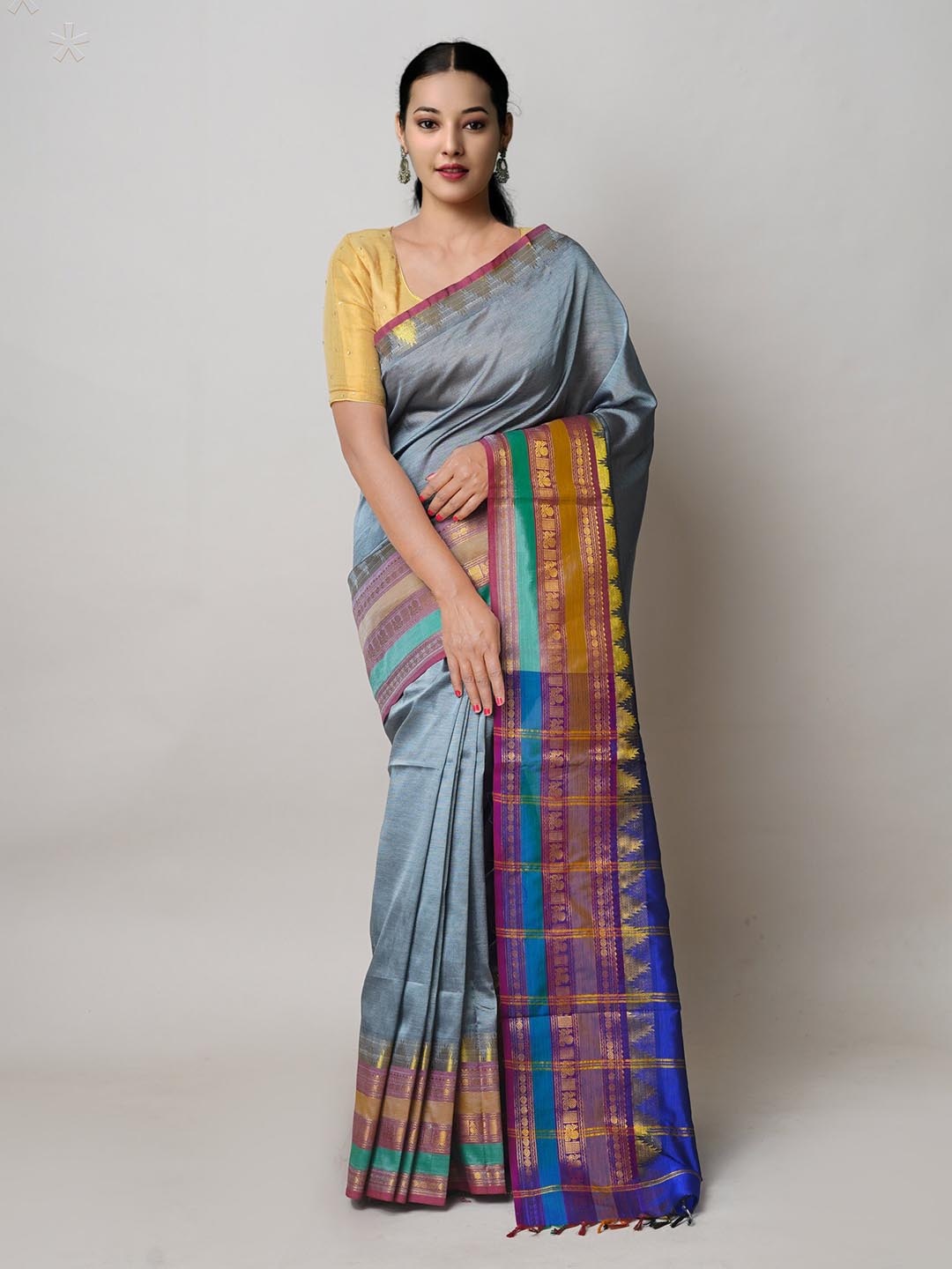 

Unnati Silks Pure Silk Handloom Narayan Peth Saree, Grey