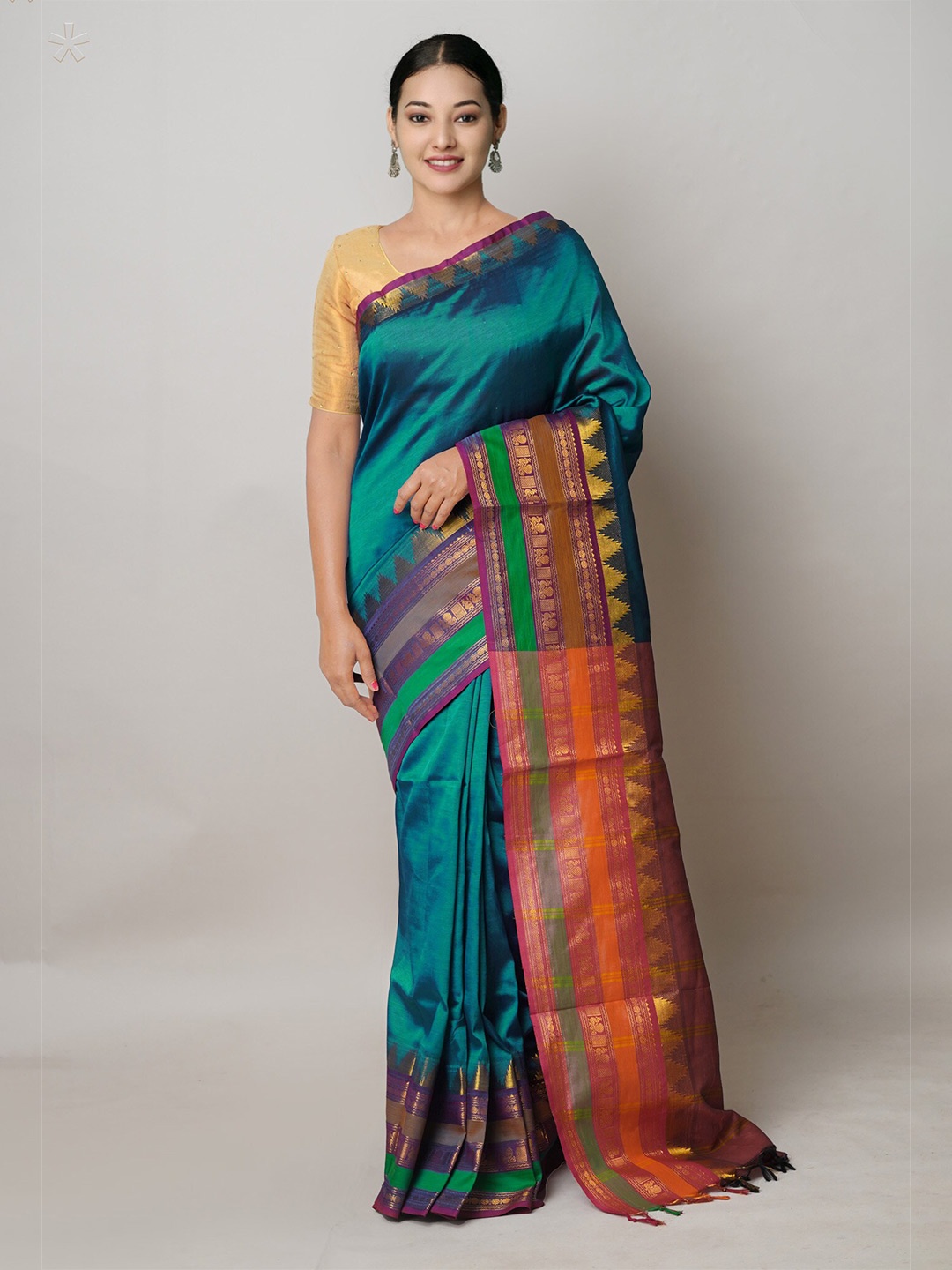 

Unnati Silks Pure Silk Handloom Narayan Peth Saree, Green
