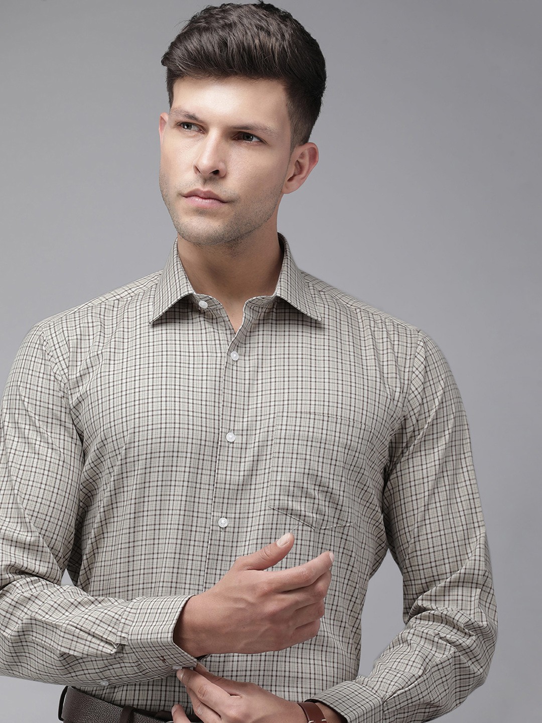 

Van Heusen Custom Fit Checked Pure Cotton Formal Shirt, Beige