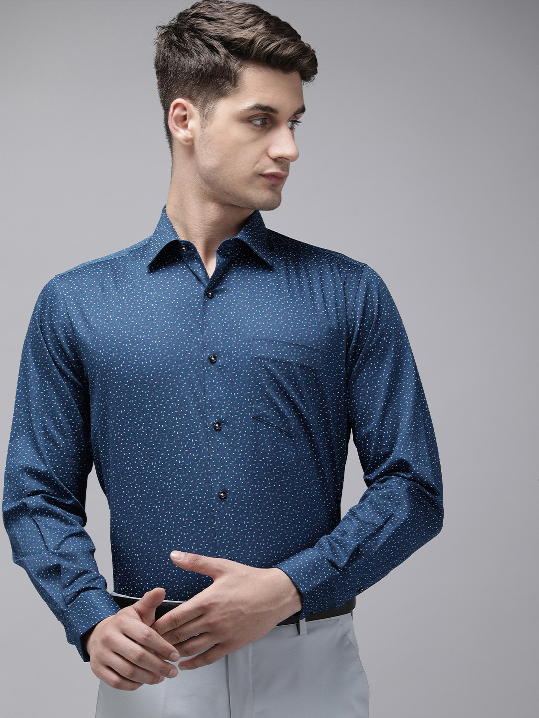 

Van Heusen Custom Fit Opaque Geometric Printed Formal Shirt, Teal