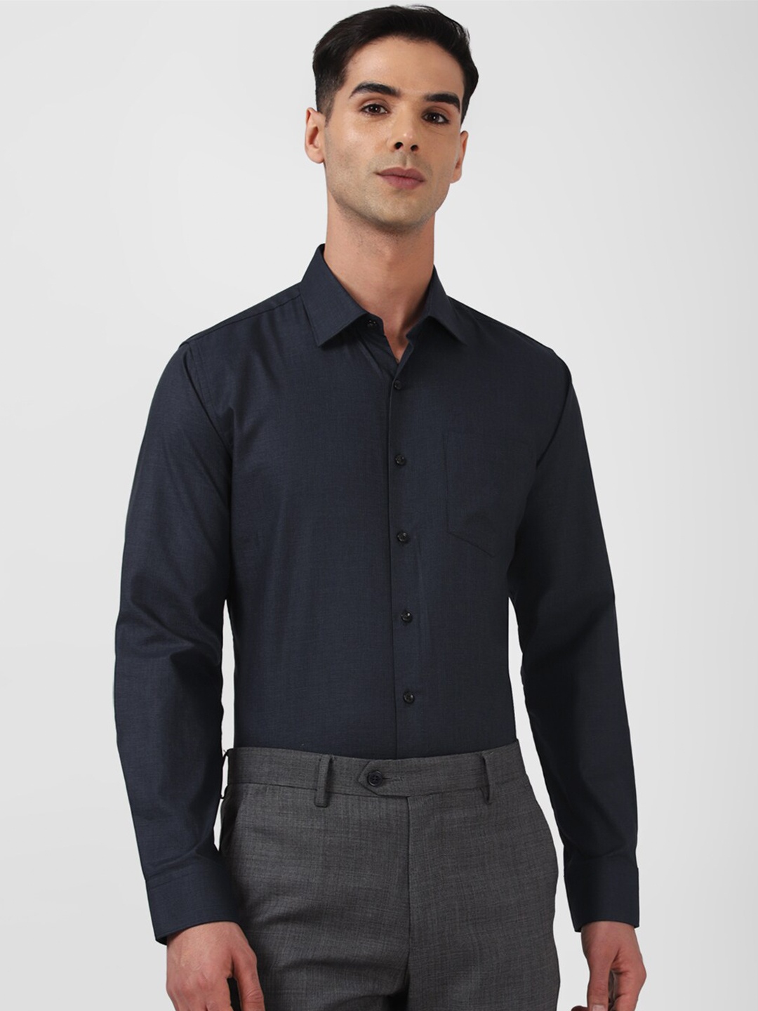 

Van Heusen Spread Collar Slim Fit Pure Cotton Formal Shirt, Navy blue