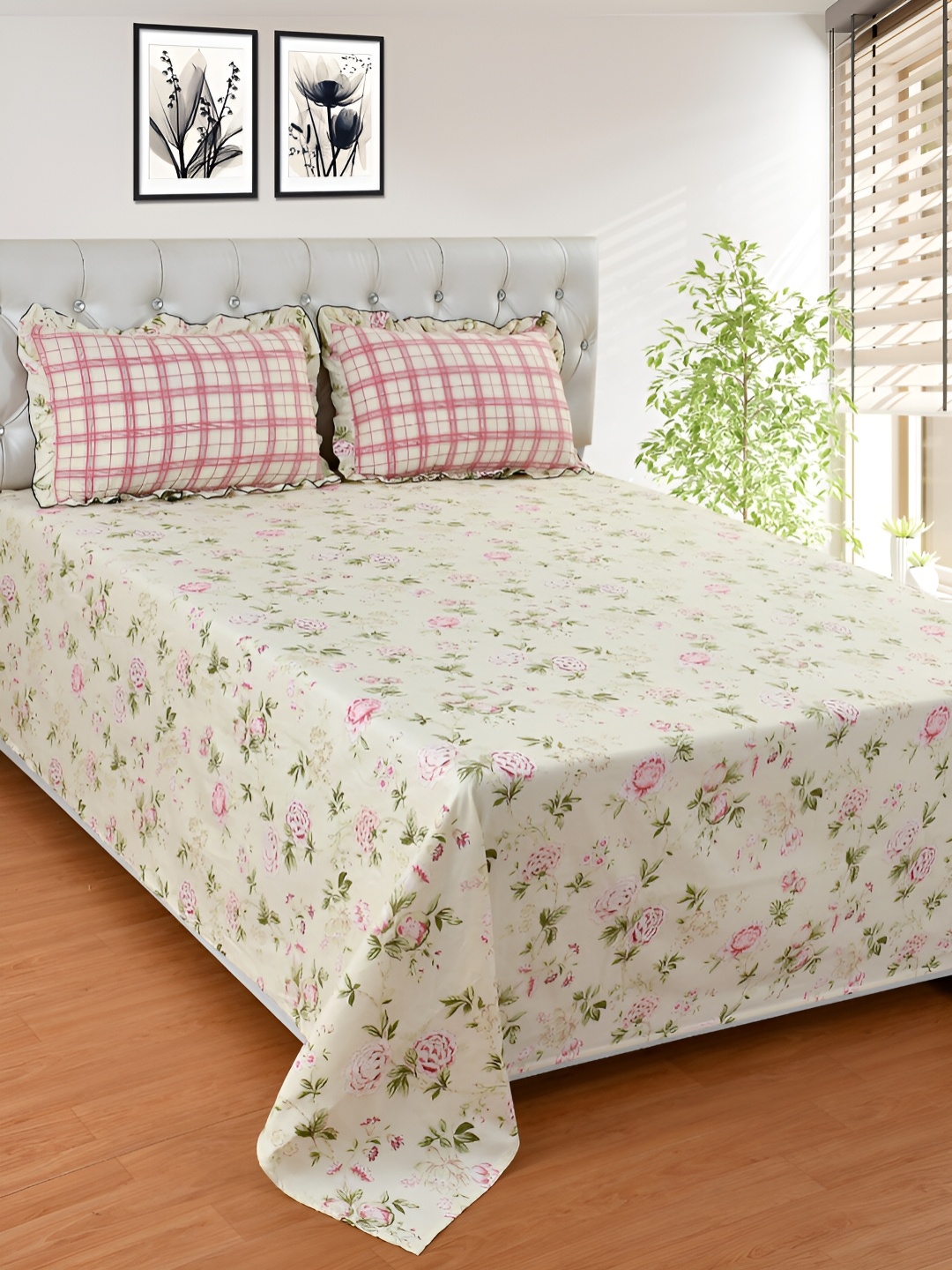 

BREVARD Pink & Beige Floral Printed 210 TC King Bedsheet with 2 Pillow Covers